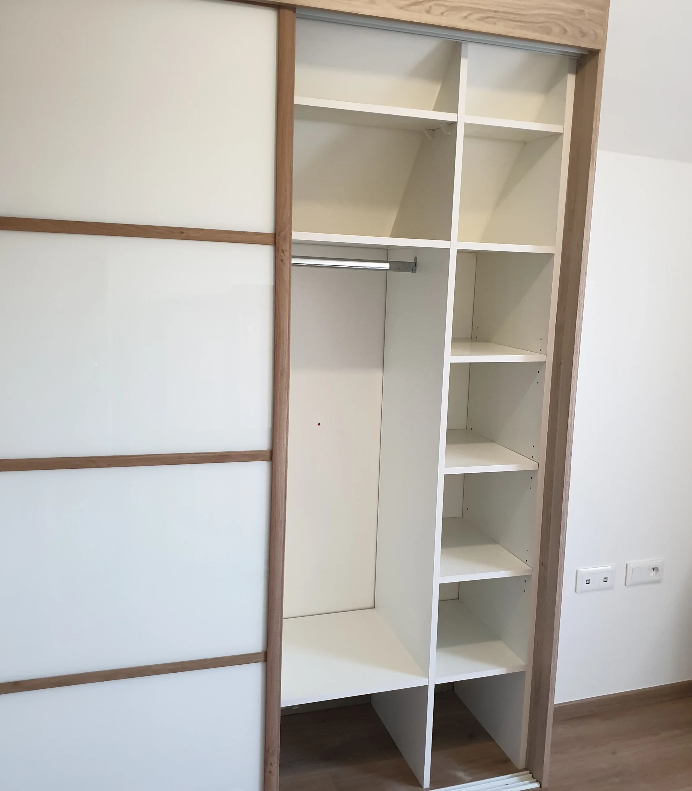Agencement et bibliothèque sur-mesure | KASS THOR_075154